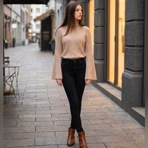 Elizabeth and James Beige Women's Cashmere And Wool Blend Sweater Size XS